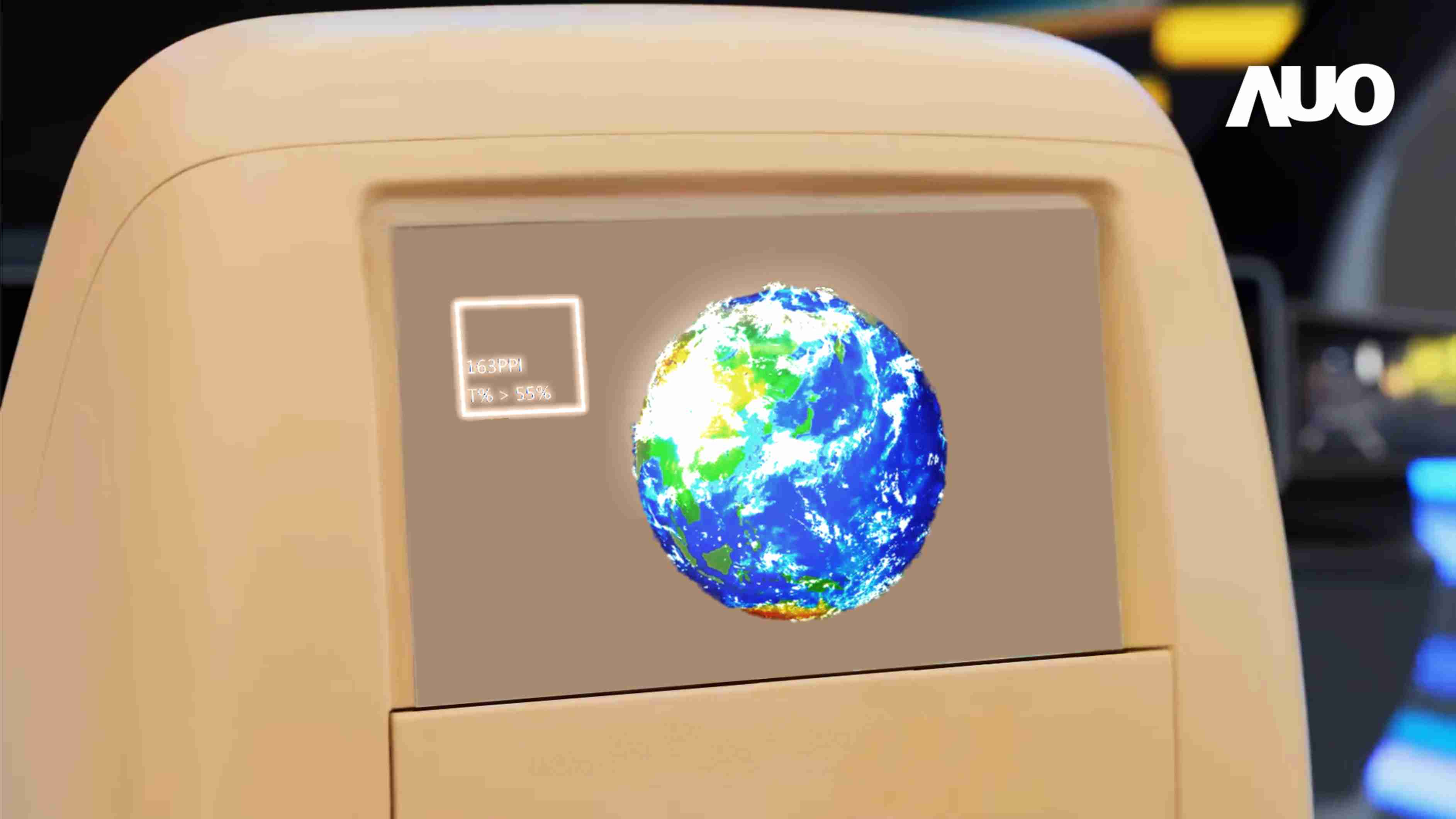 尊龙z6突破设计与制程挑战，，，，推出全球最高分辨率163ppi的13.5吋透明Micro LED面板，，，并积极布局智能车市场，，，，以期拓展透明显示应用的可能性